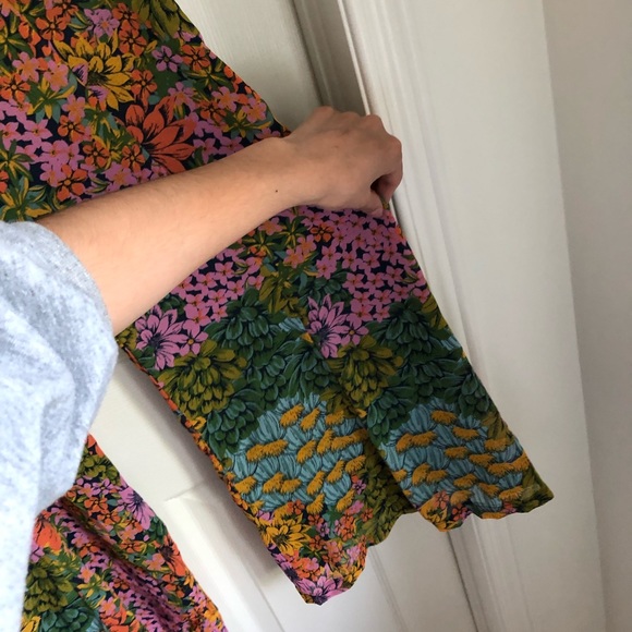 Urban Outfitters Skylar Floral Flare Pant - Picture 8 of 9